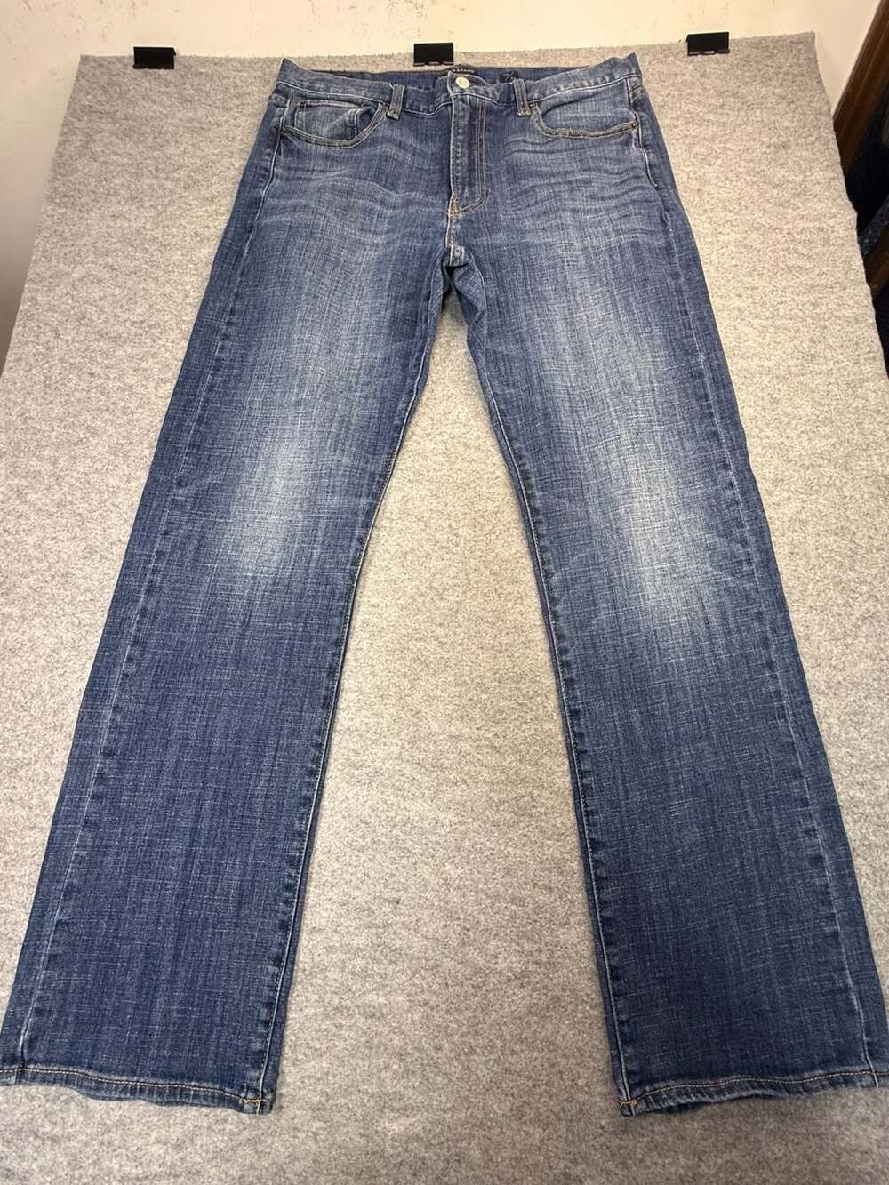 Lucky Brand 181 Relaxed Jeans Size 34x32 Blue Denim Straight Leg